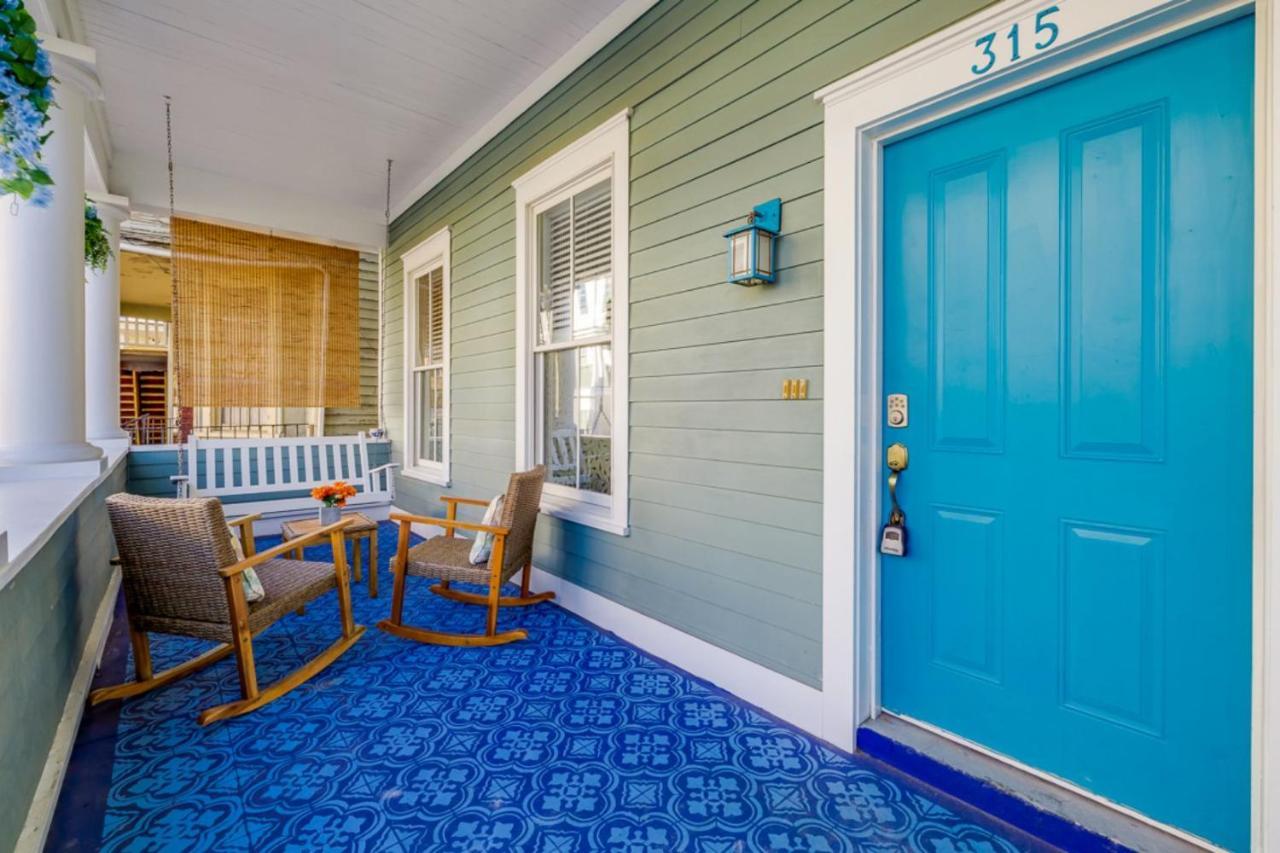 Southern Charmer-Historic District Downtown-Front Porch-Walk Score 90!!-Private Parking-1 Minute To Forsyth Park Savannah Exteriör bild