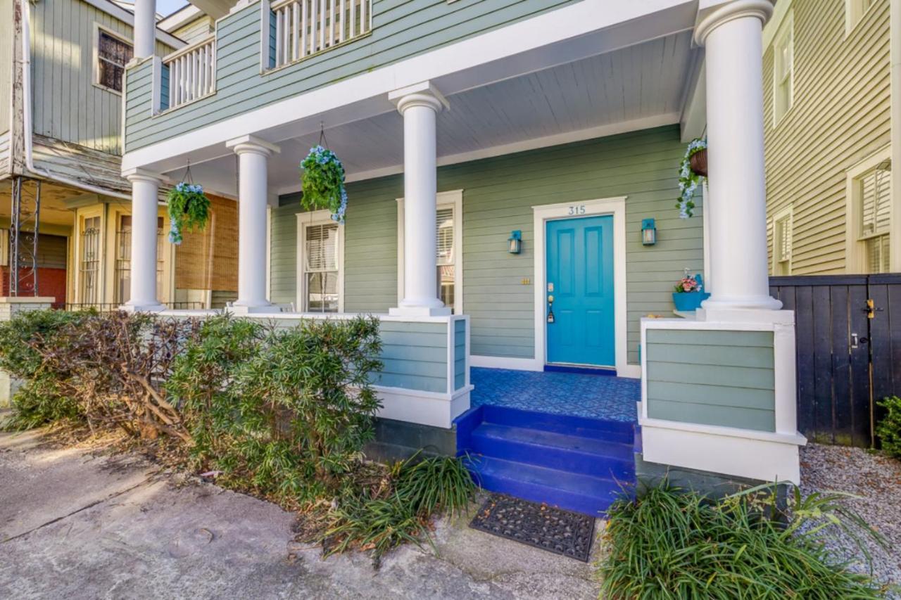 Southern Charmer-Historic District Downtown-Front Porch-Walk Score 90!!-Private Parking-1 Minute To Forsyth Park Savannah Exteriör bild